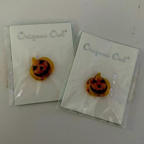 COPY - Authentic Origami Owl Jack O’ Lantern Figurine Charm Designer Item Rare … - Picture 1 of 3